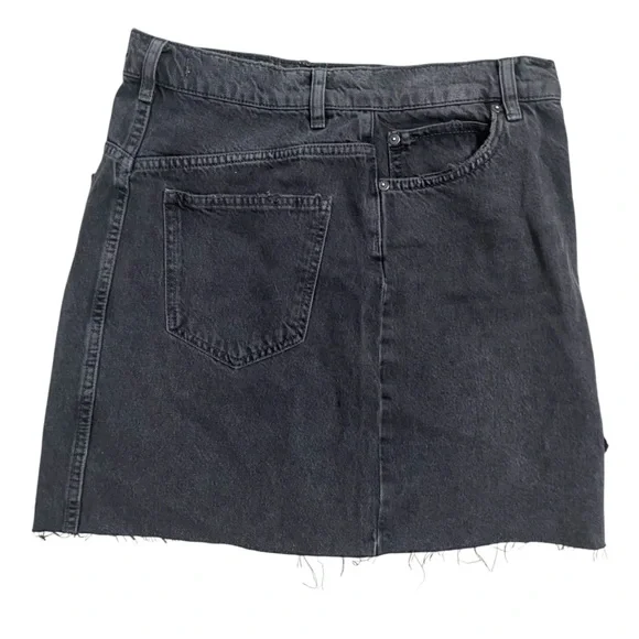 We The Free Black Denim Mini Skirt with Raw Hem 0B920063 NWT Size 27 - Picture 2 of 10